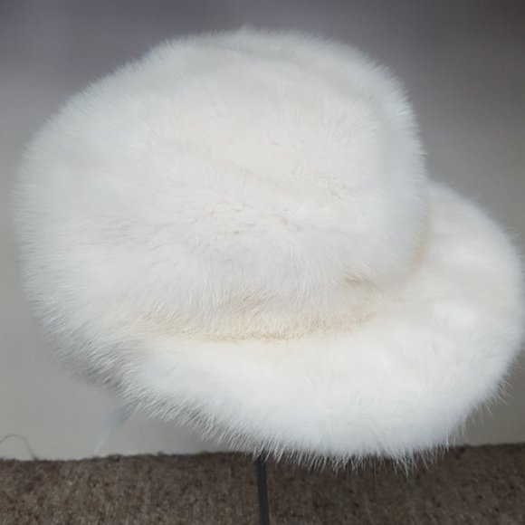 White Mink Fur Baseball Cap Hat